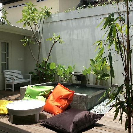 Апартаменты The Patio Yogya Джокьякарта Экстерьер фото