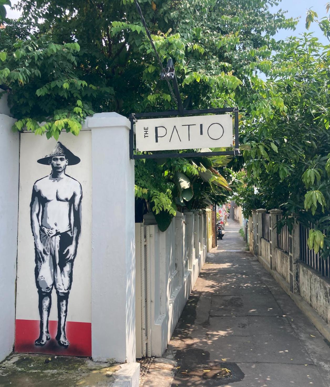 Апартаменты The Patio Yogya Джокьякарта Экстерьер фото